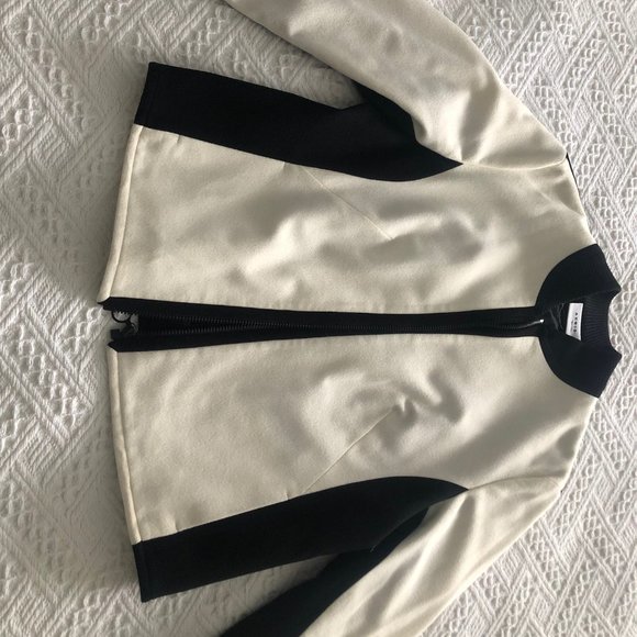 Akris Punto Black and White Zippered Wool Jacket - Picture 5 of 8
